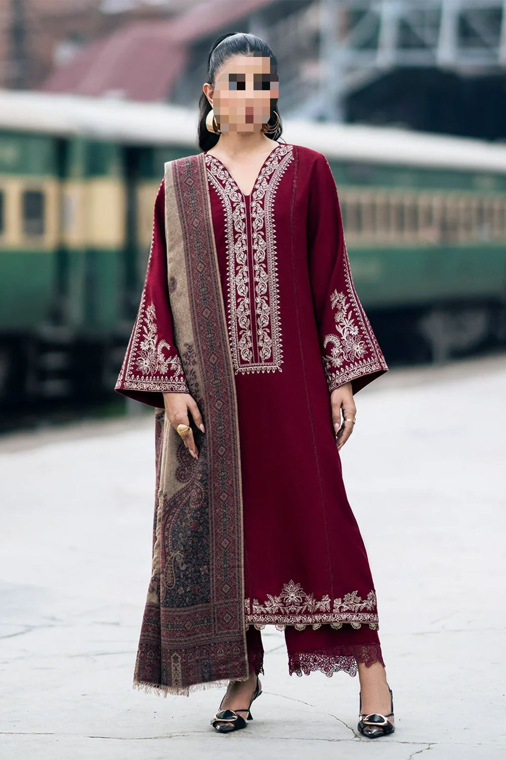 3 PIECE BEAUTIFUL DRESS FOR WOMEN