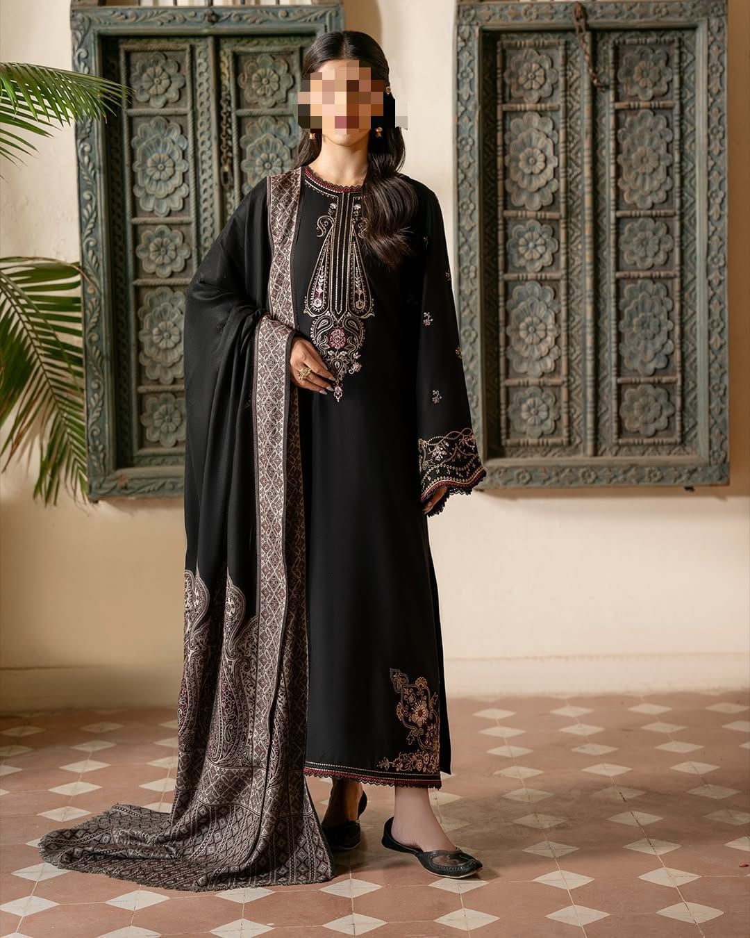 3 PIECE EMBRODID BEAUTIFUL DRESS FOR WOMEN