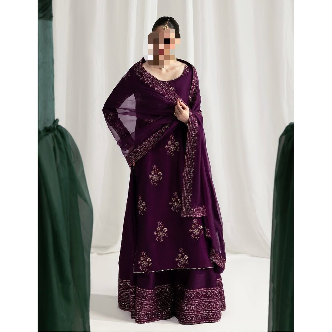 3 PIECE BEAUTIFIL LUXURY LAWN DRESS FOR WOMEN